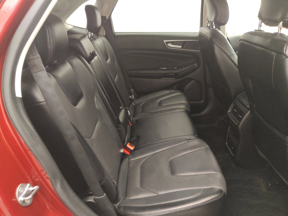 Used 2017 Ford Edge Titanium w/ Equipment Group 302A FWD image 19