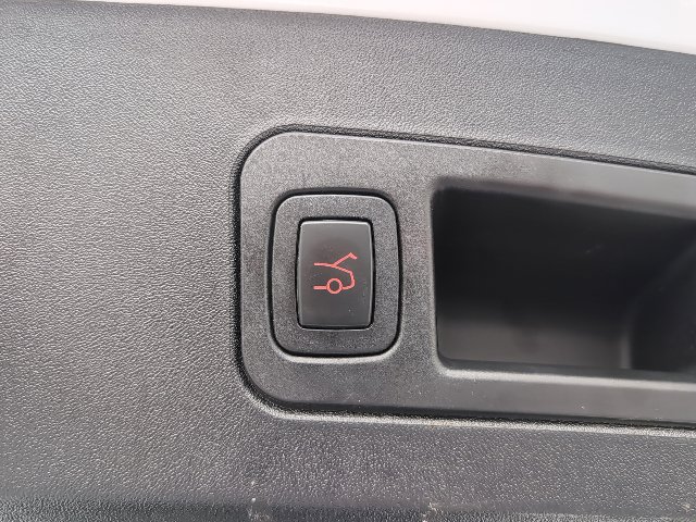 Used 2020 Tesla Model S Long Range Plus AWD/4WD image 24