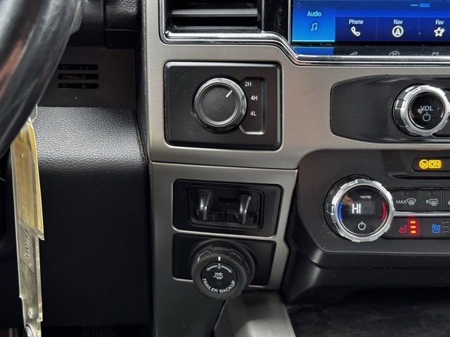 Used 2022 Ford F350 Lariat w/ Chrome Package image 12