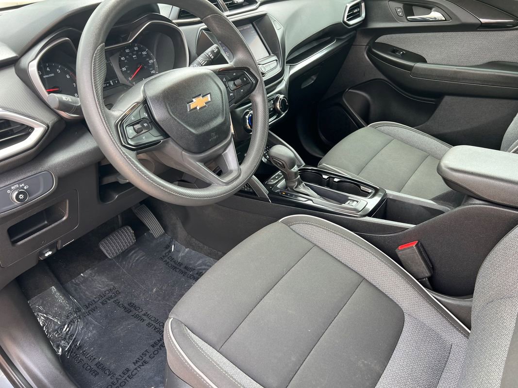 Used 2022 Chevrolet TrailBlazer LS image 9