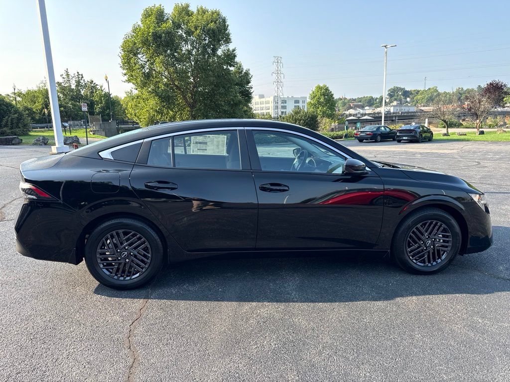 New 2026 Nissan Sentra SV w/ SV Convenience Package FWD image 9