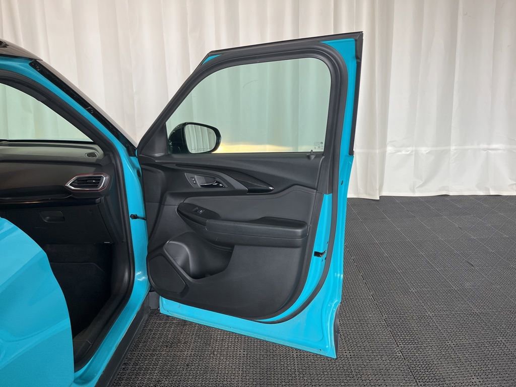 Used 2022 Chevrolet TrailBlazer RS w/ Convenience Package image 18