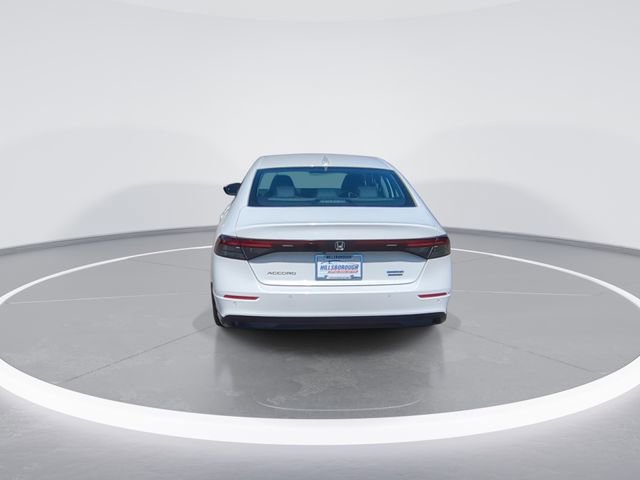 Used 2024 Honda Accord Touring image 7