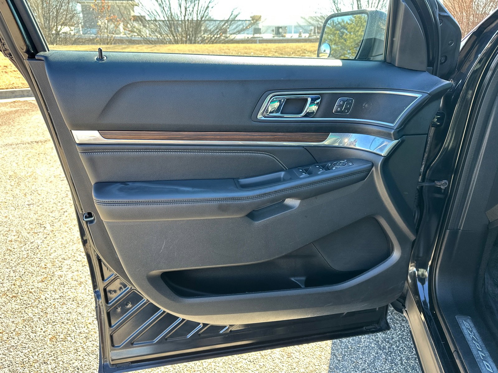 Used 2016 Ford Explorer Limited w/ Equipment Group 303A image 10