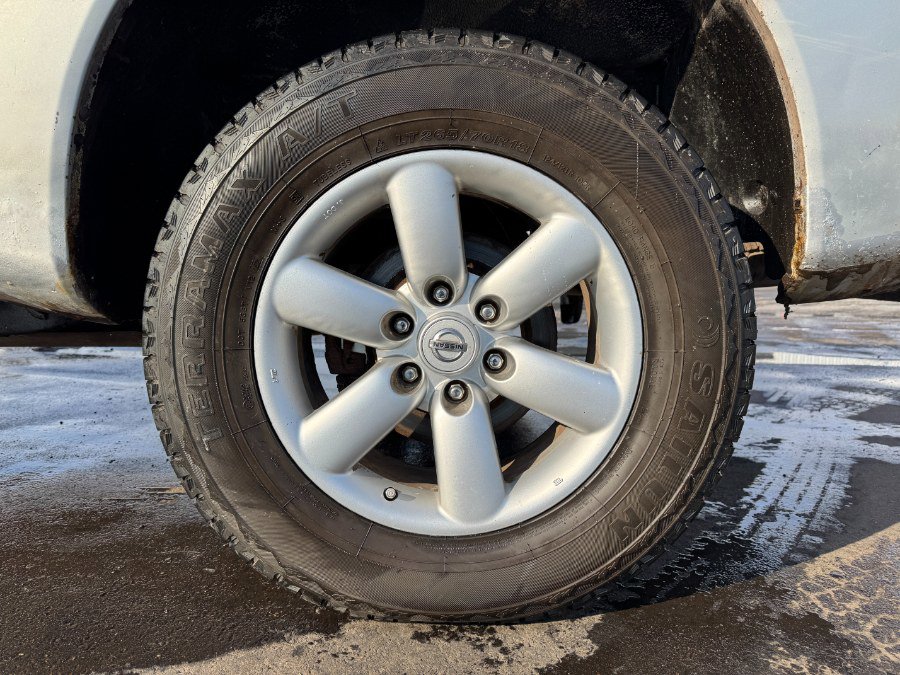 Used 2014 Nissan Titan SV image 13