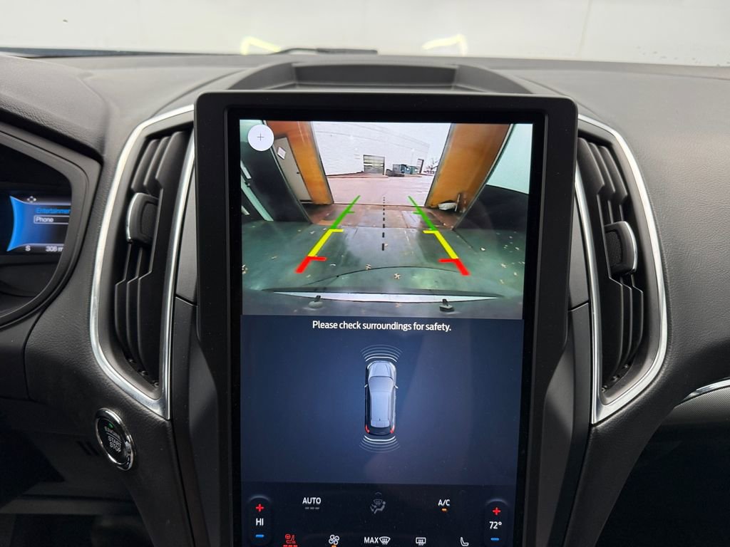 Used 2024 Ford Edge Titanium image 18
