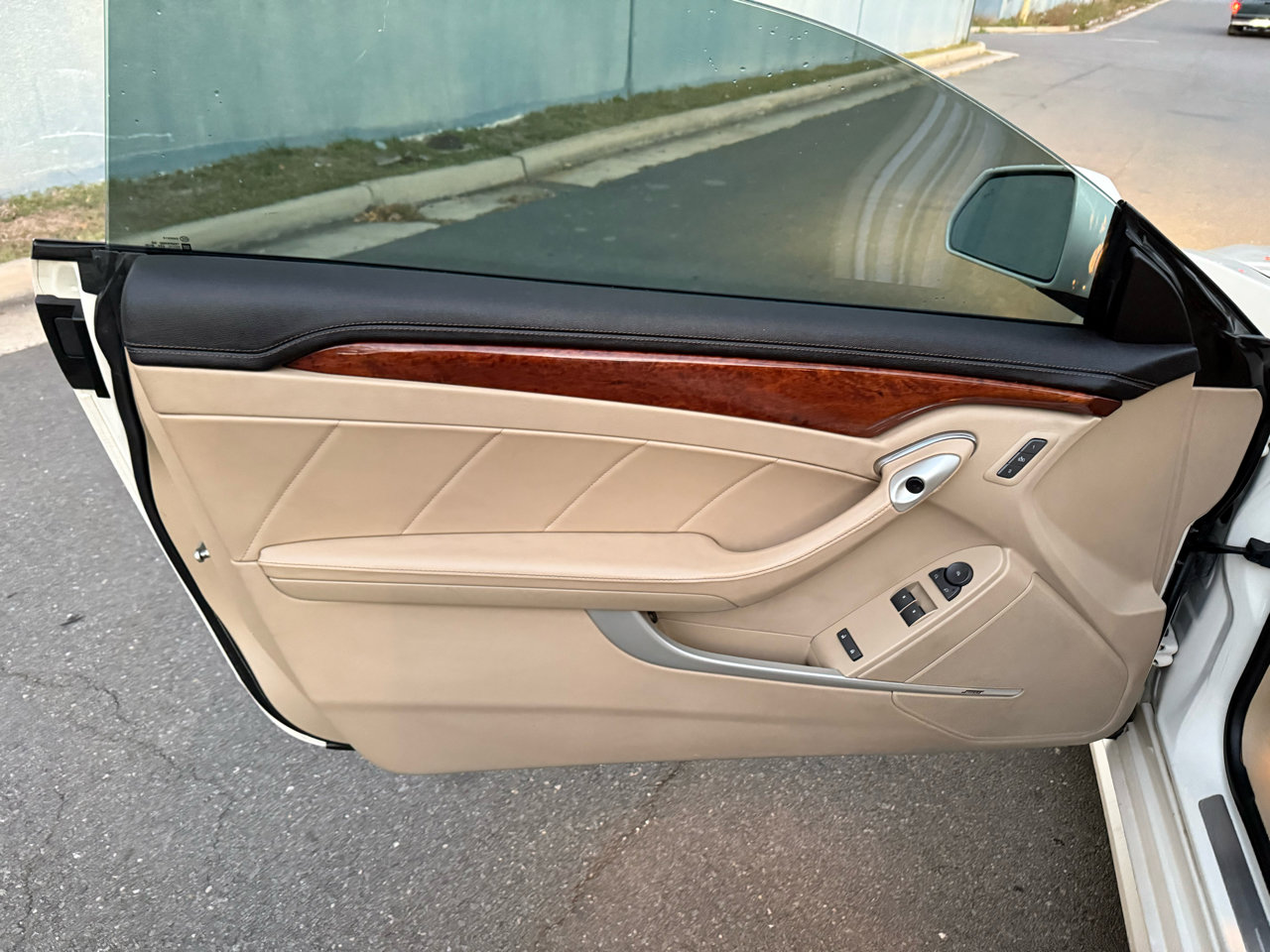 Used 2014 Cadillac CTS Premium image 16