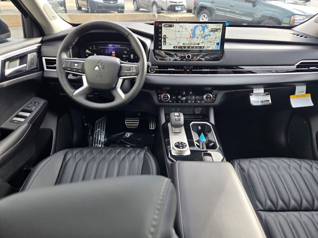 New 2026 Mitsubishi Outlander SEL AWD/4WD image 16