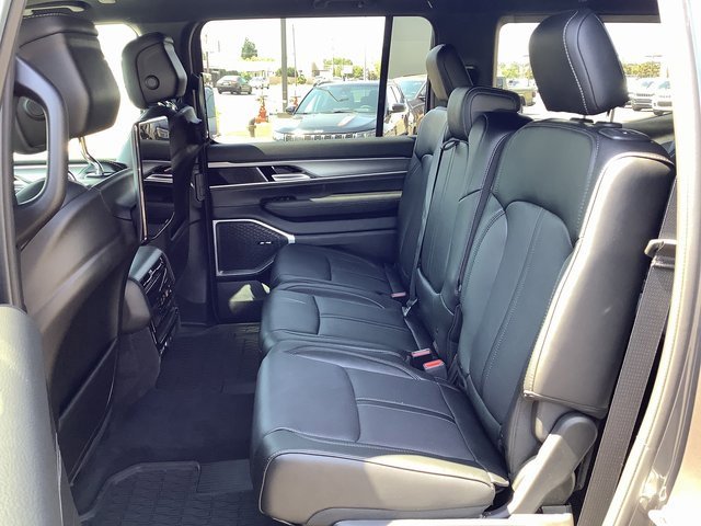 New 2025 Jeep Wagoneer Series II image 28