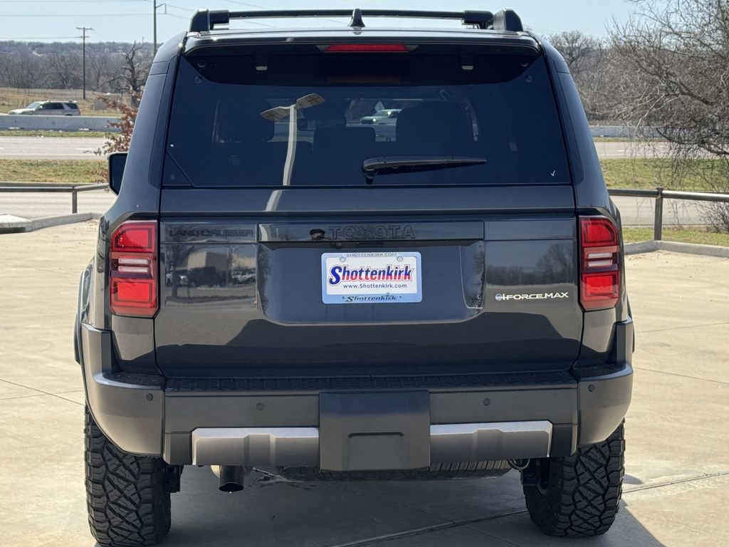 Used 2025 Toyota Land Cruiser w/ Premium Package image 5