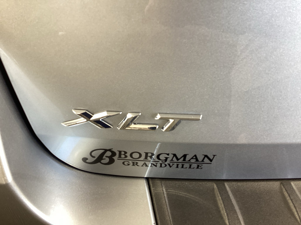 Used 2023 Ford Explorer XLT w/ Equipment Group 202A AWD/4WD image 37