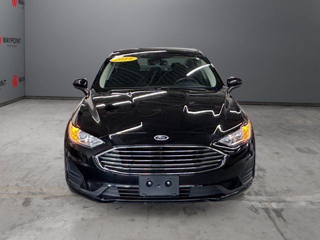 Used 2019 Ford Fusion SE FWD image 11