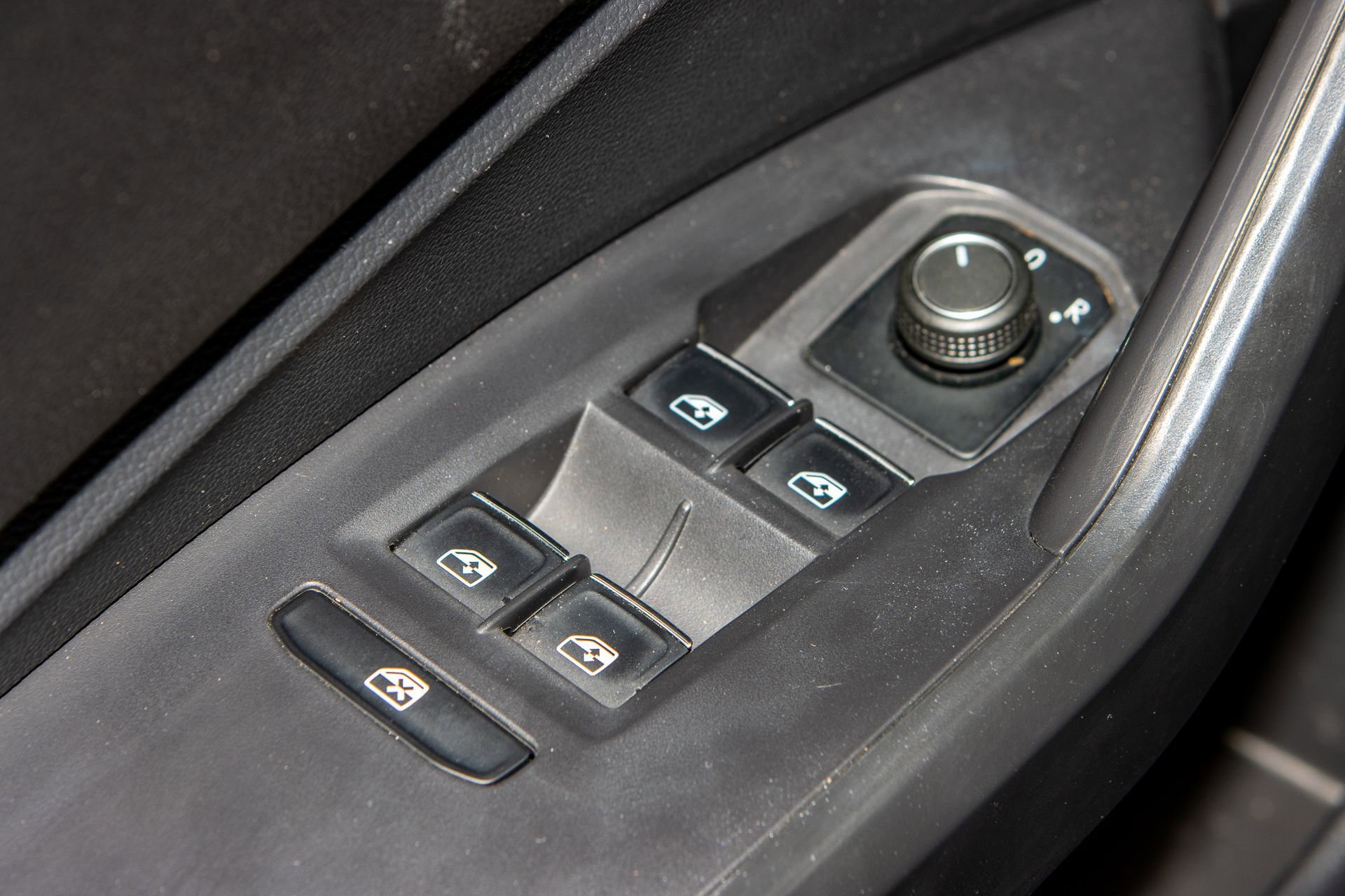 Used 2021 Volkswagen Jetta S image 25