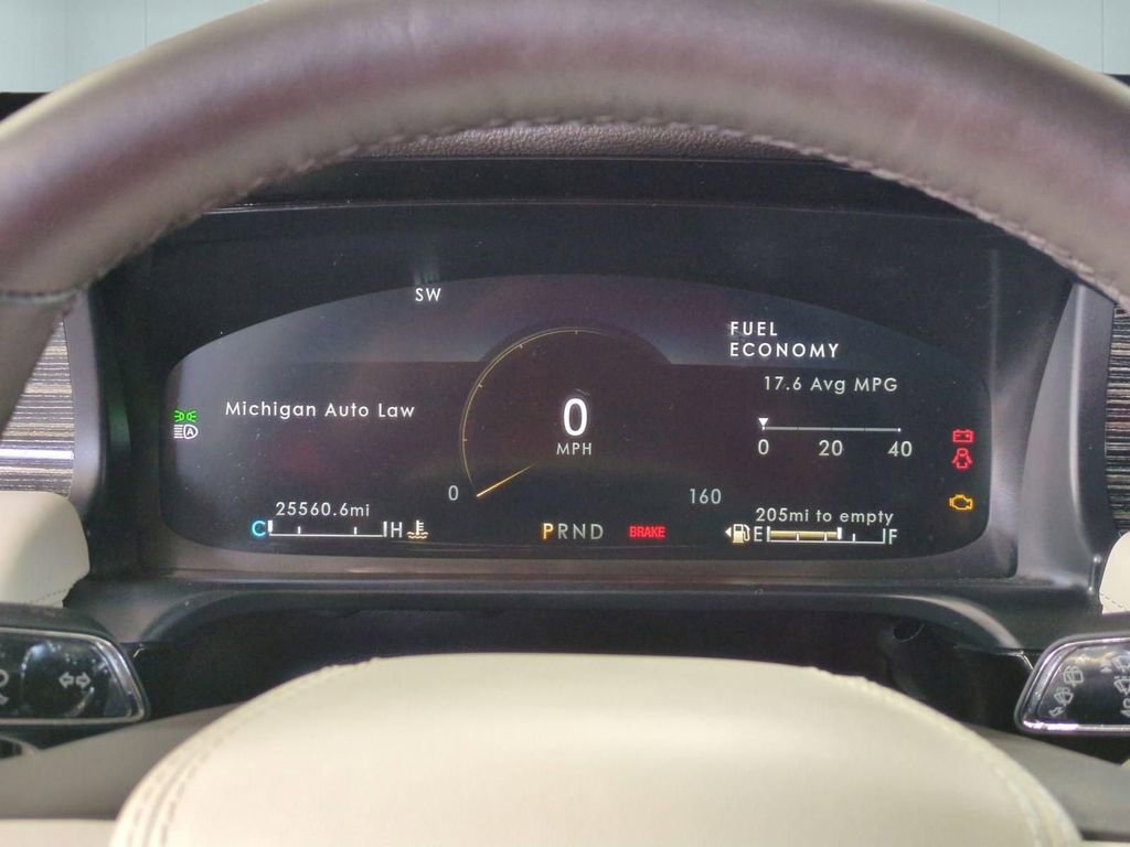 Certified 2023 Lincoln Aviator Black Label w/ Dynamic Handling Package image 18