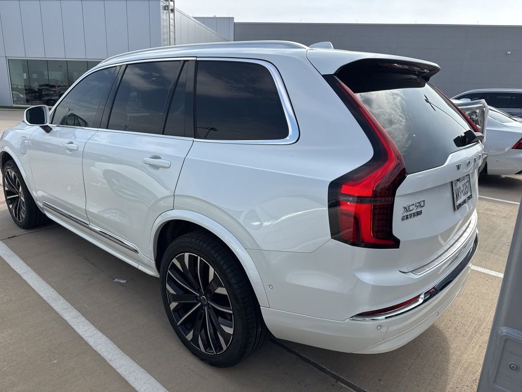 Certified 2025 Volvo XC90 T8 Plus w/ Protection Package Premier image 5