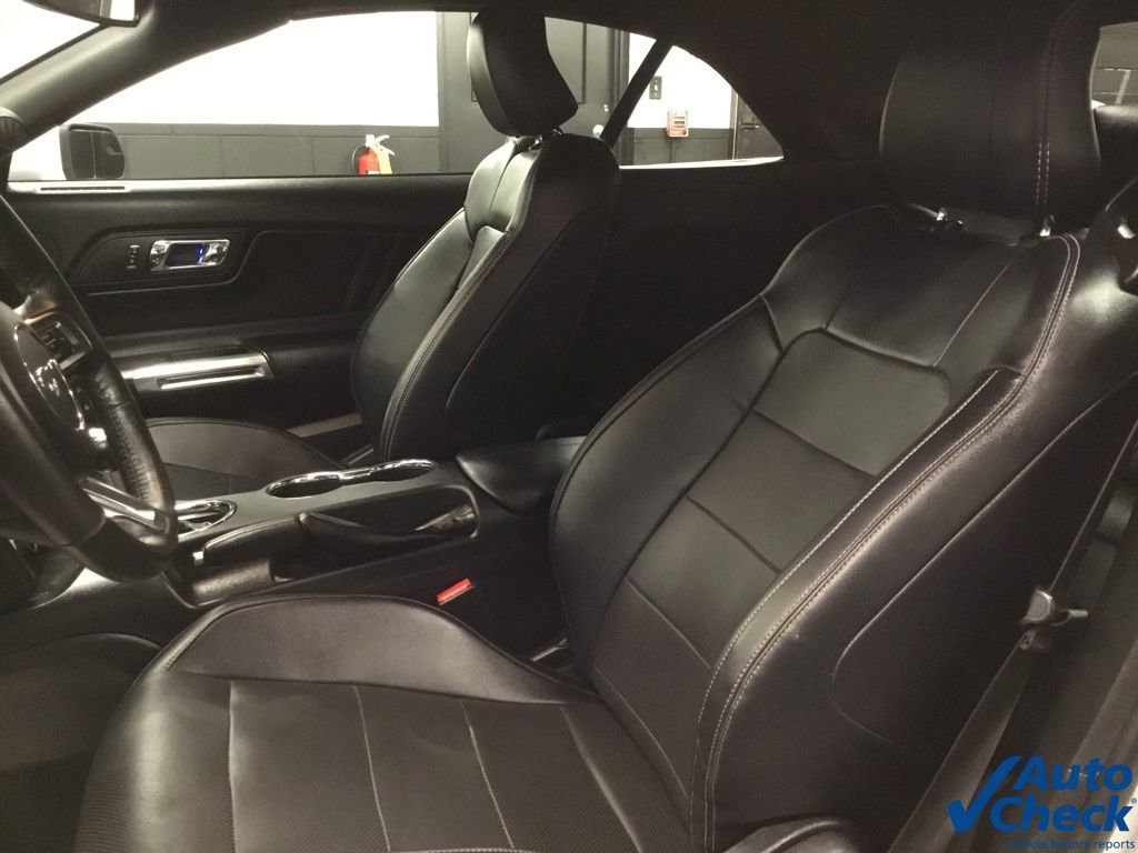 Used 2016 Ford Mustang Premium image 34