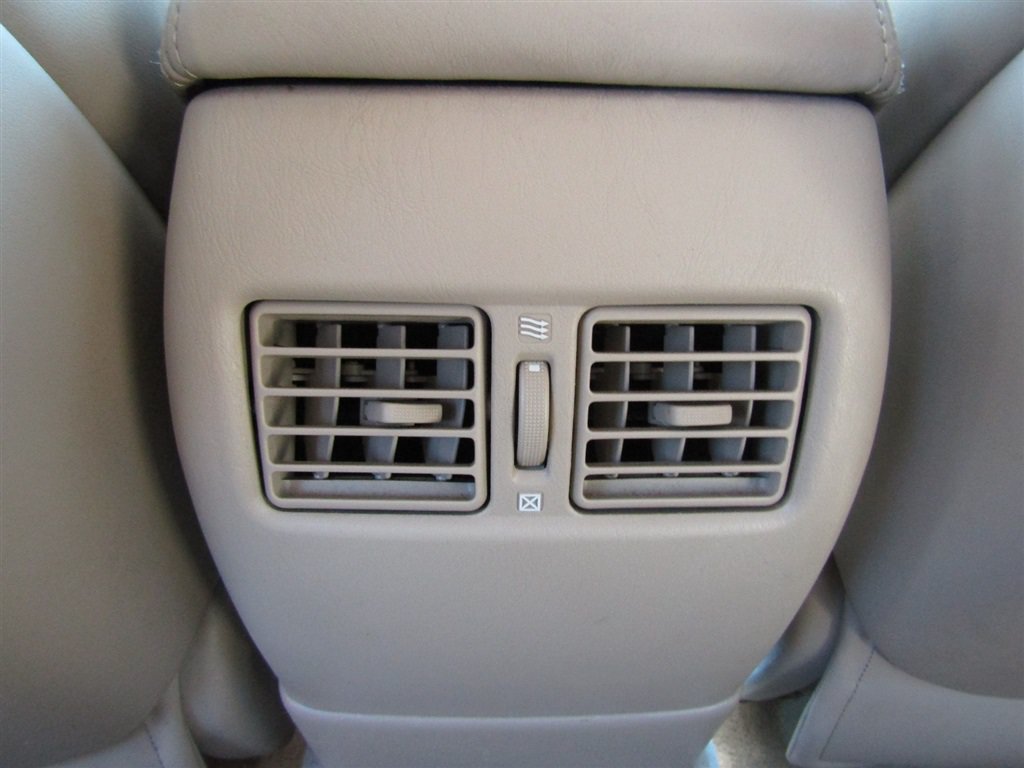 Used 2004 Lexus ES 330 FWD image 23