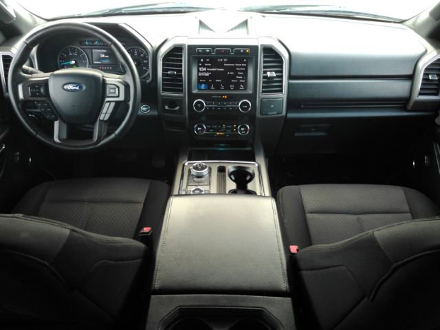 Used 2019 Ford Expedition Max XLT image 3