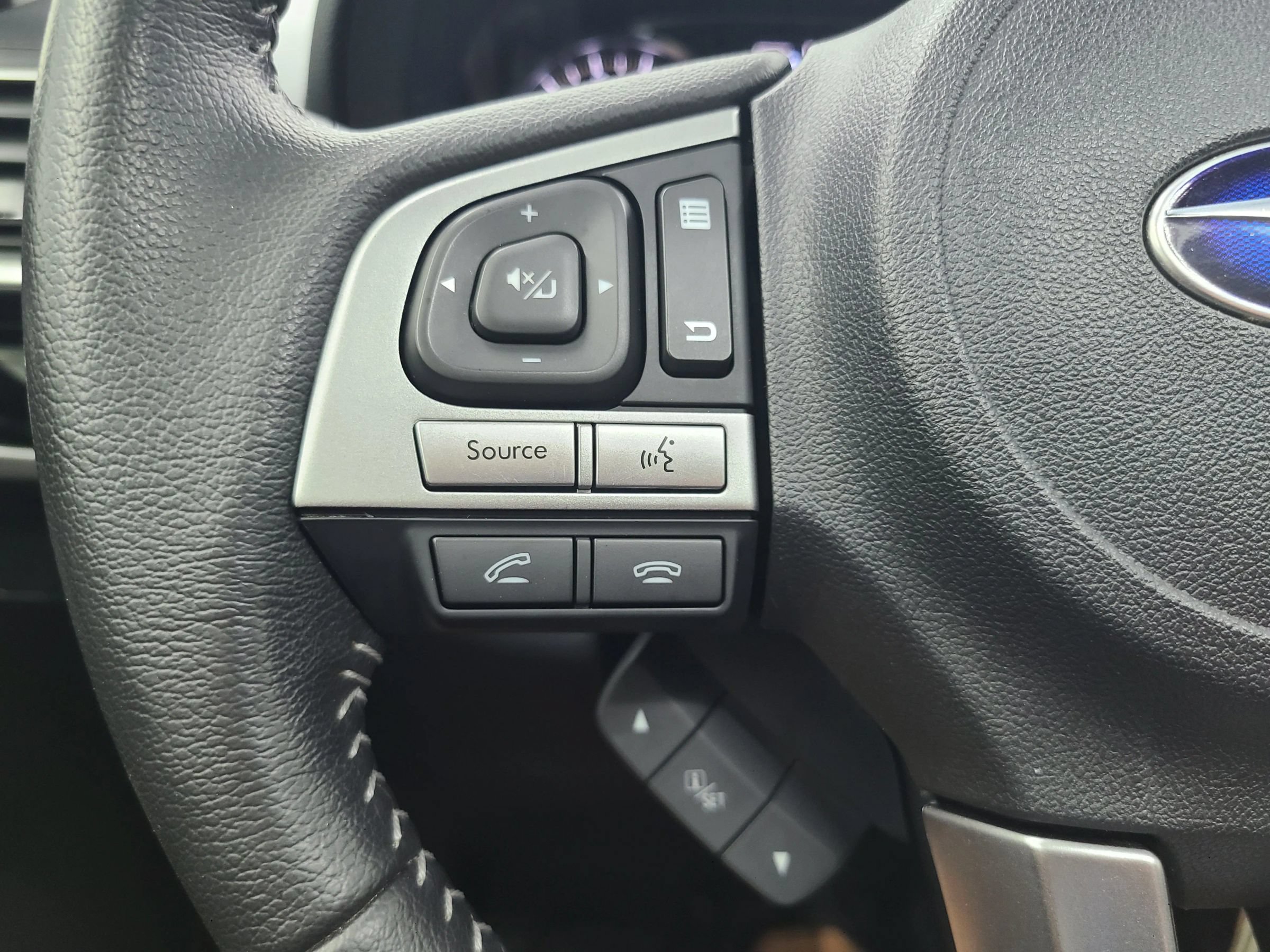 Used 2017 Subaru Forester 2.5i Limited AWD/4WD image 31