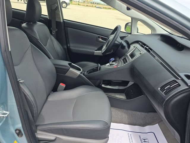 Used 2014 Toyota Prius Four w/ Solar Roof Package FWD image 31