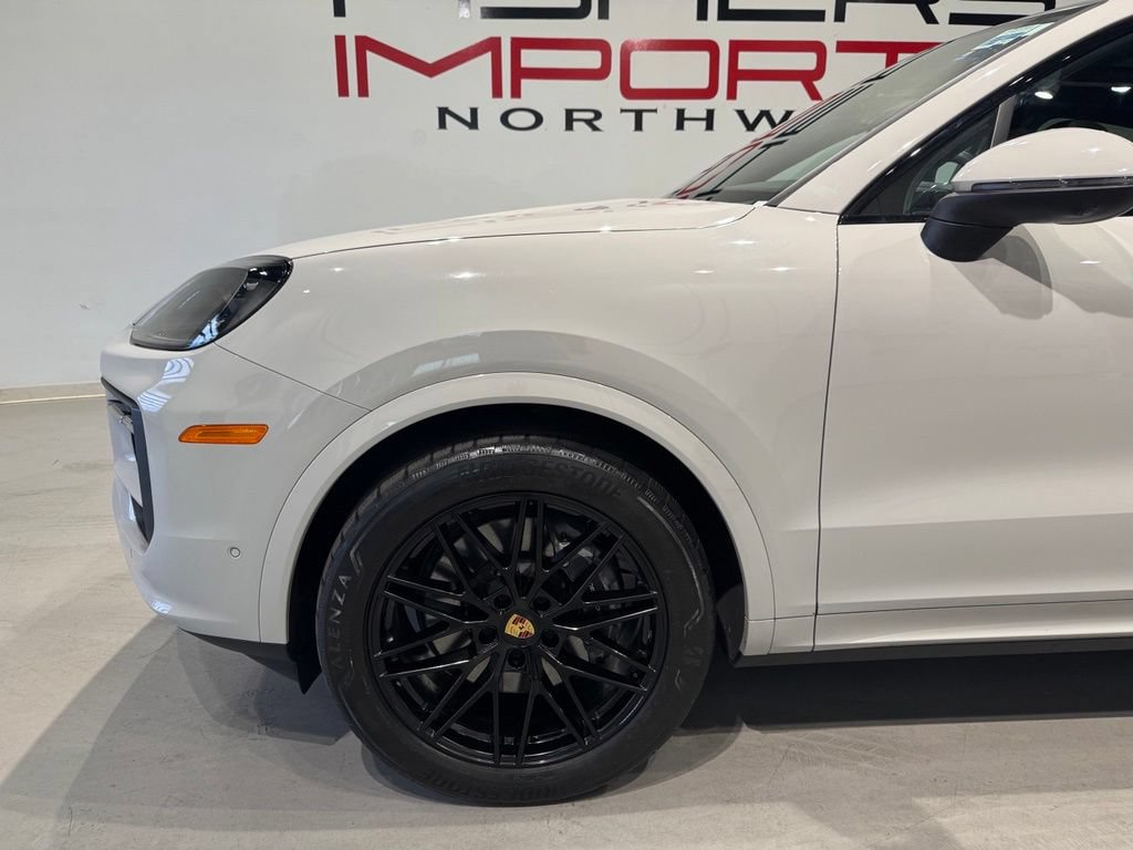Used 2024 Porsche Cayenne Coupe w/ Premium Package Plus AWD/4WD image 3