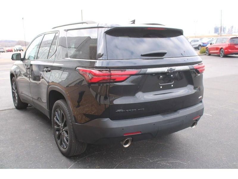 Used 2022 Chevrolet Traverse RS image 6