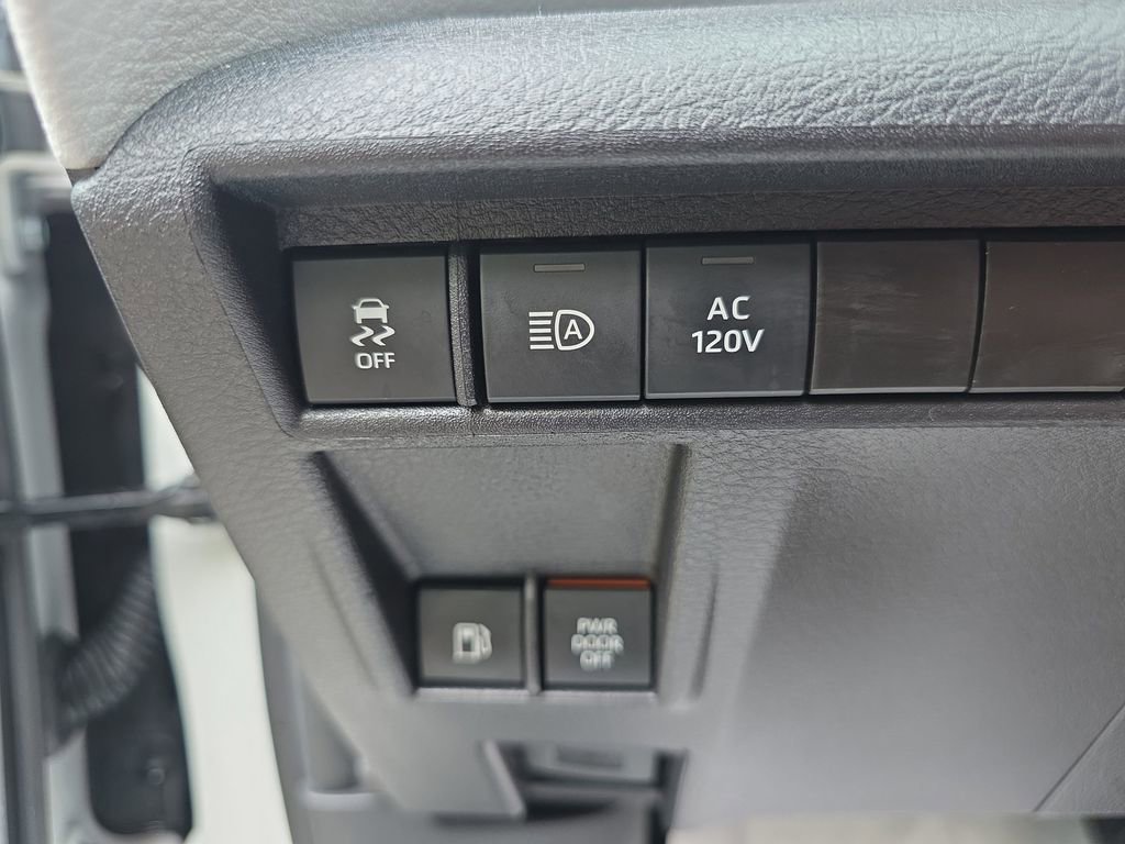 Used 2025 Toyota Sienna XLE w/ XLE Plus Package AWD/4WD image 24
