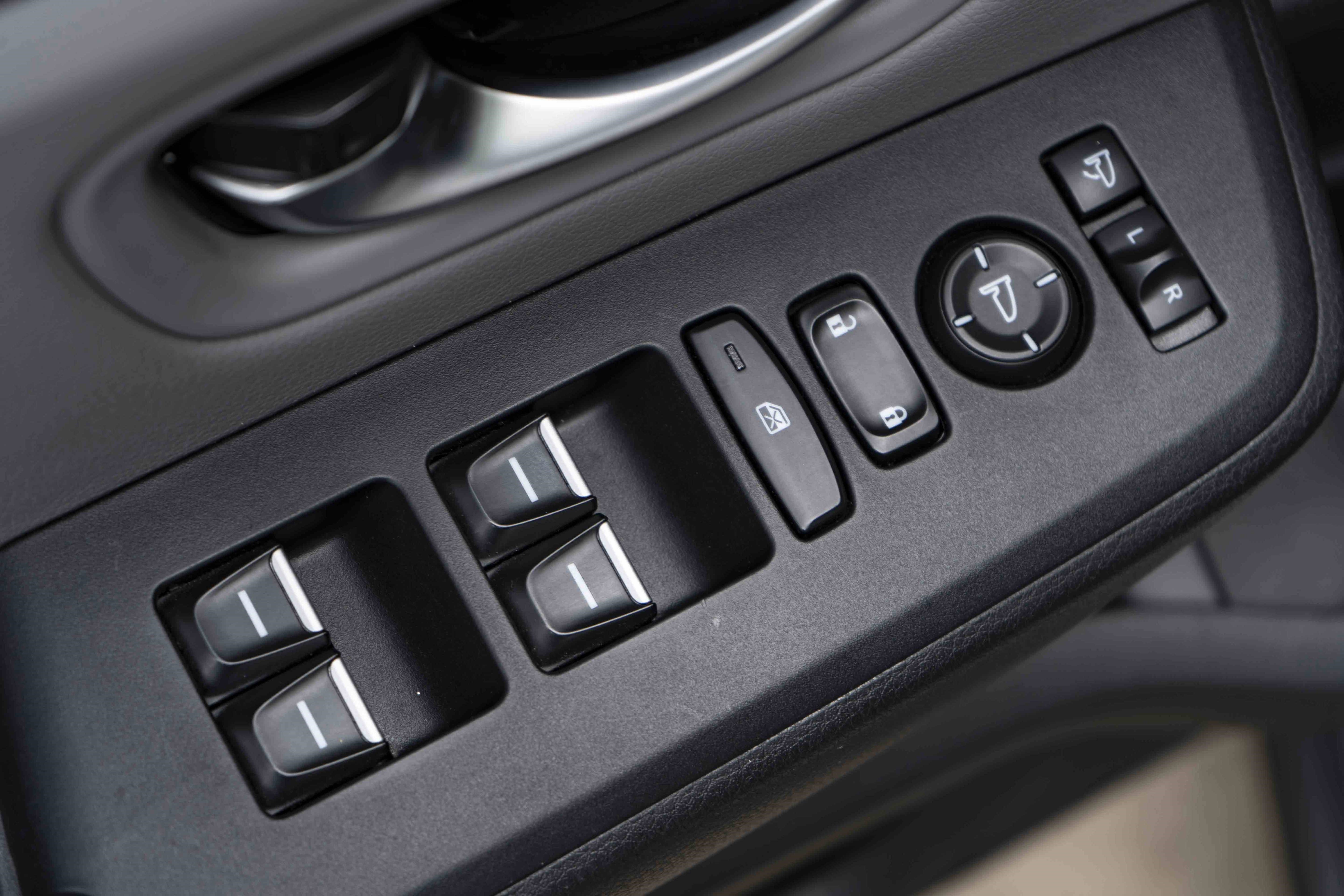 Used 2025 Honda Pilot Elite image 39
