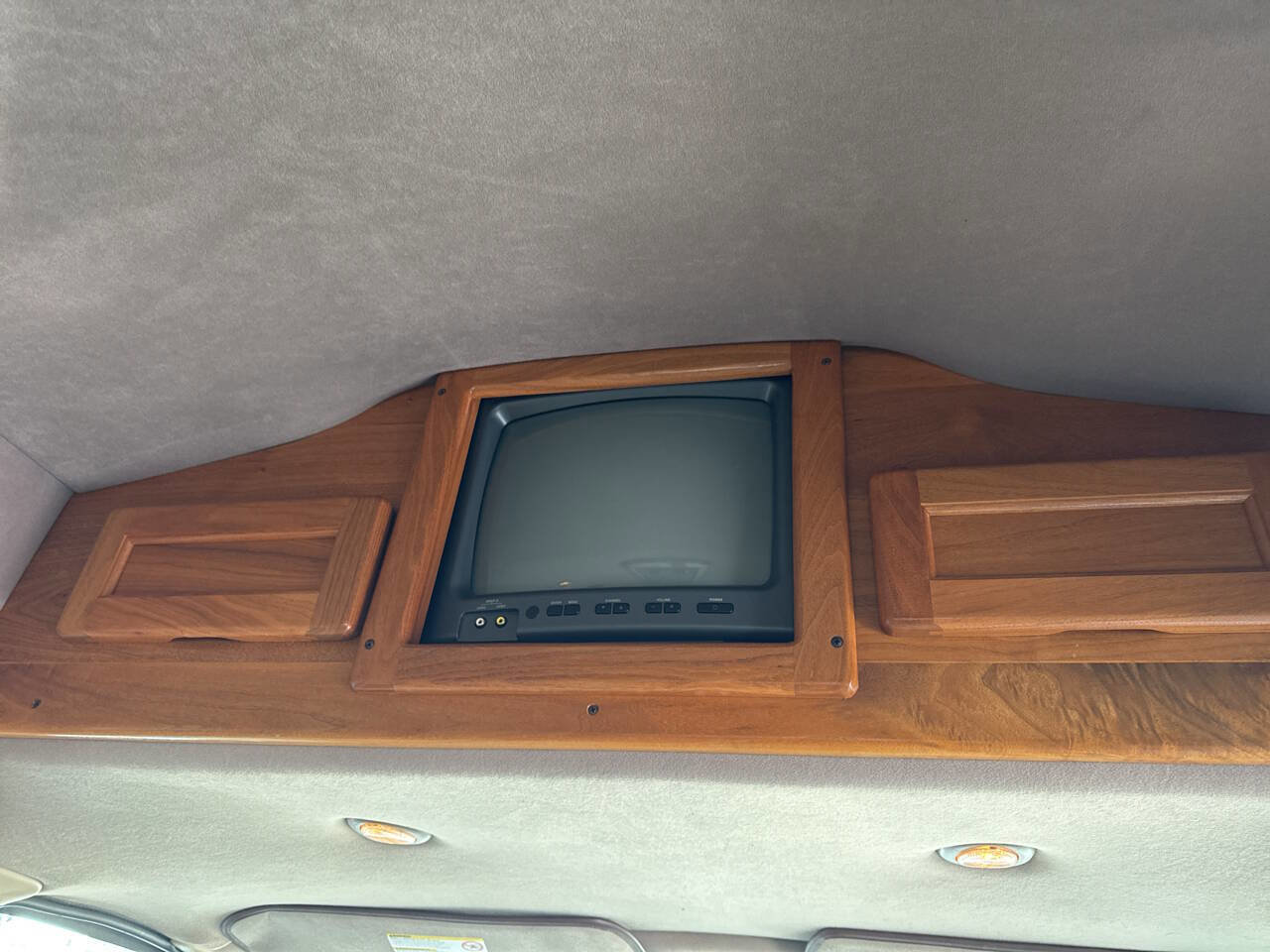 Used 2003 Ford E-150 and Econoline 150 image 24