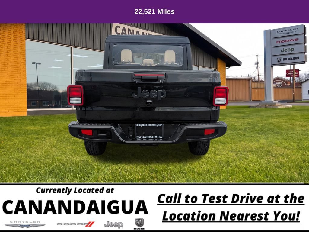 Used 2022 Jeep Gladiator Sport AWD/4WD image 10