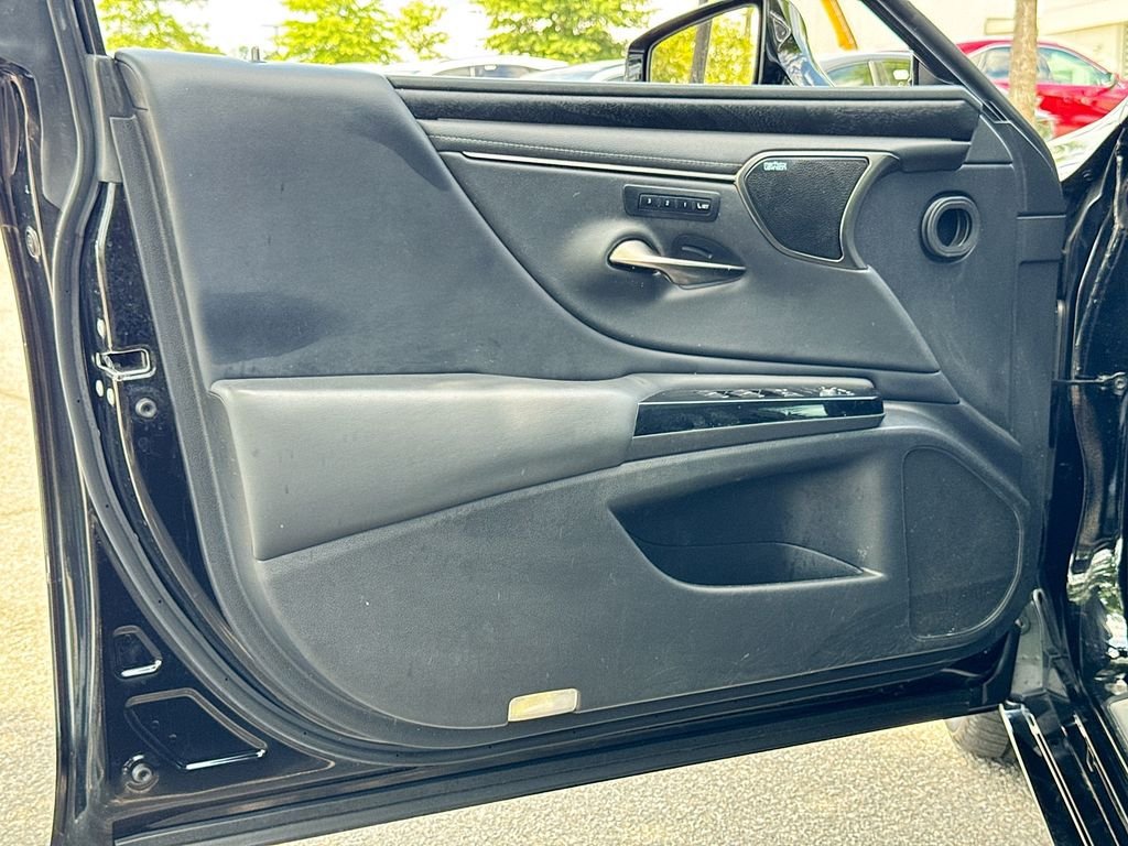 Used 2024 Lexus ES 350 Ultra Luxury FWD image 13