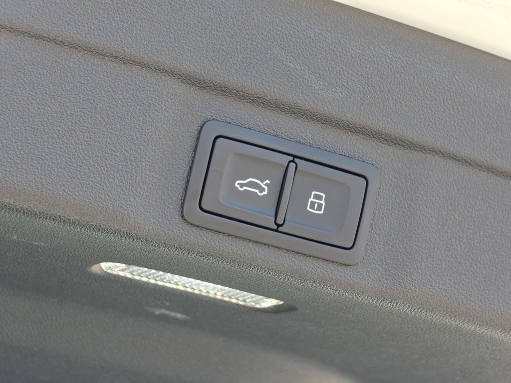 Used 2025 Audi A5 2.0T Prestige AWD/4WD image 42