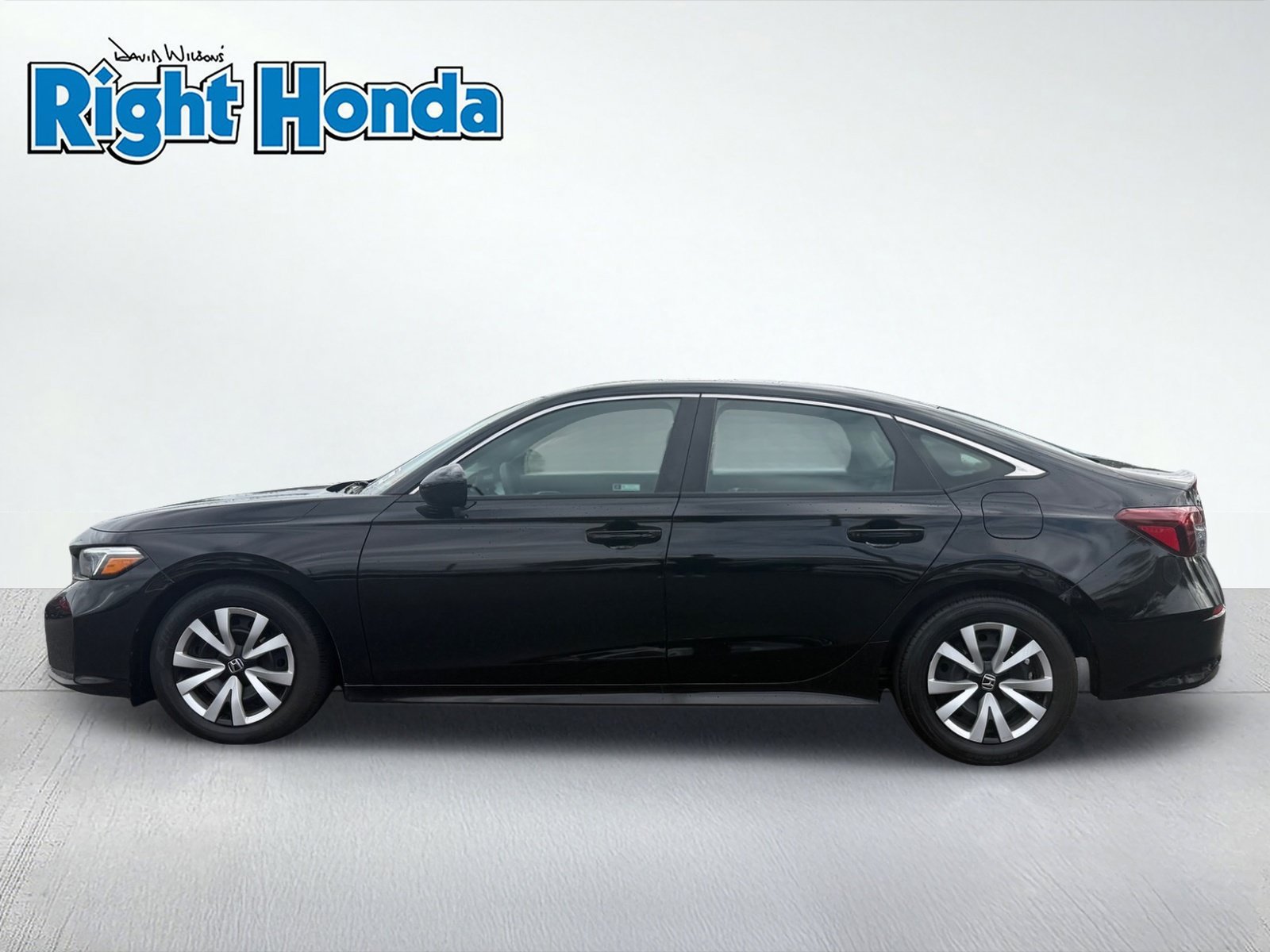 Used 2025 Honda Civic LX image 3