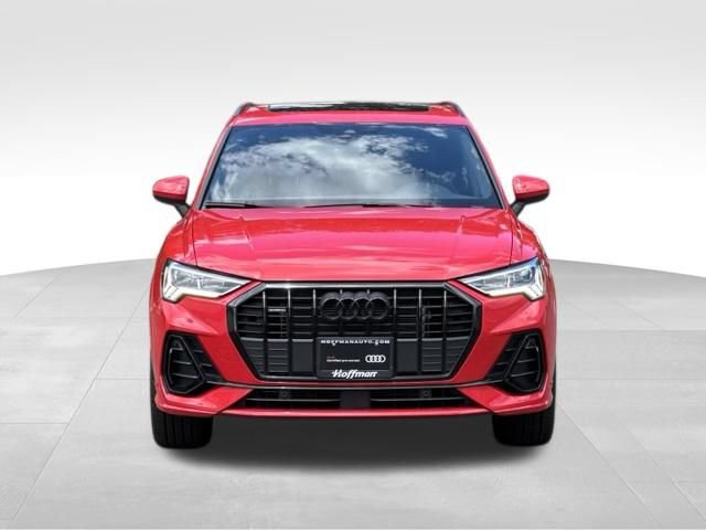 Certified 2025 Audi Q3 2.0T Premium w/ Convenience Package AWD/4WD image 2