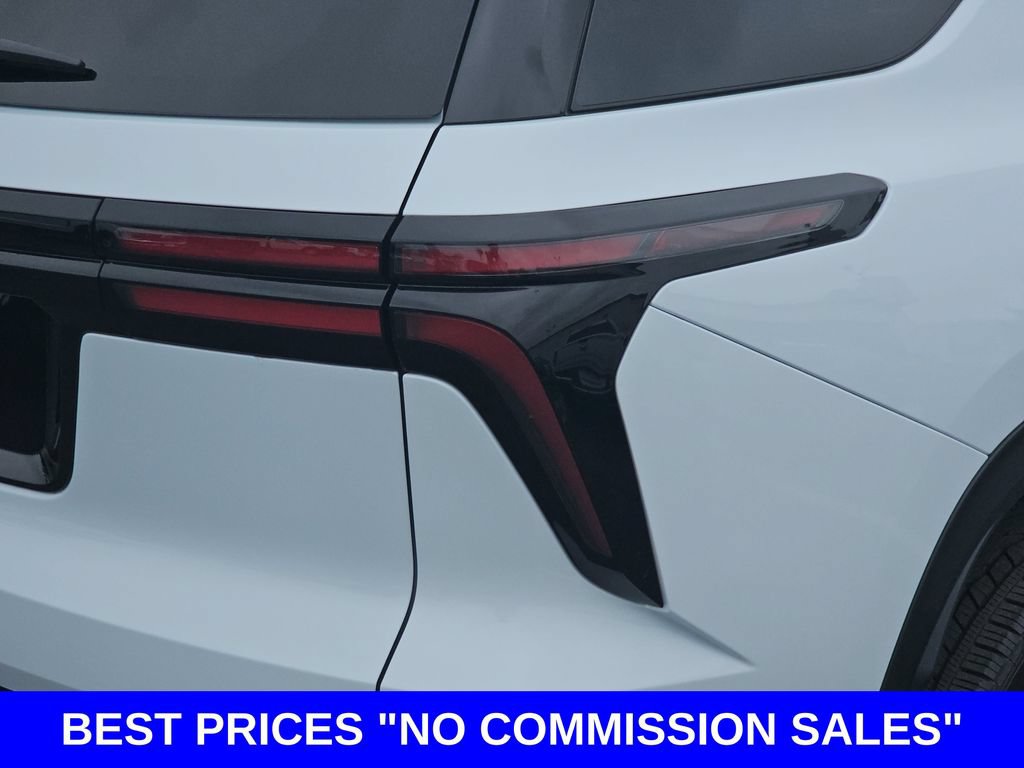 New 2026 Chevrolet Traverse LT w/ Midnight/Sport Edition FWD image 42