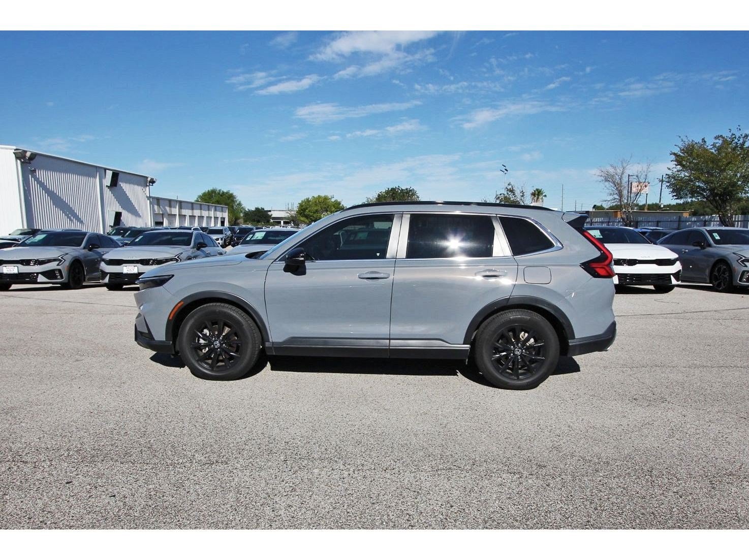 Used 2023 Honda CR-V Sport image 4