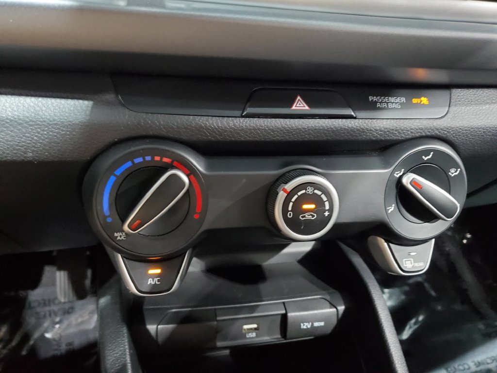 Used 2023 Kia Rio LX FWD image 29