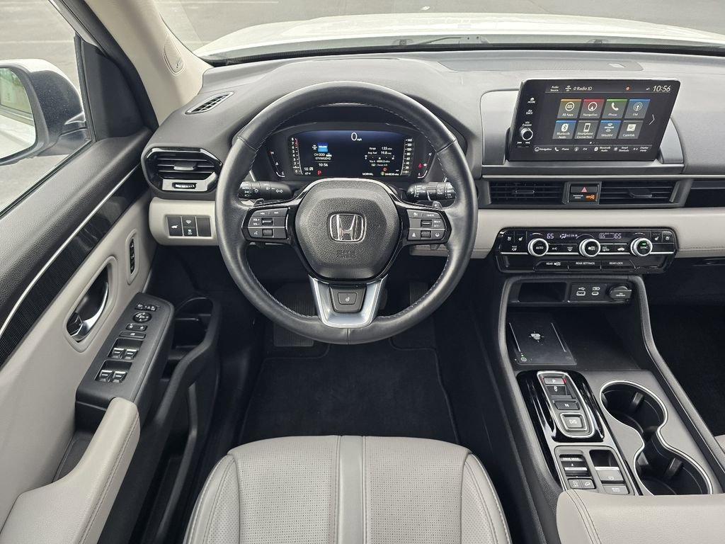 Used 2023 Honda Pilot Elite image 14