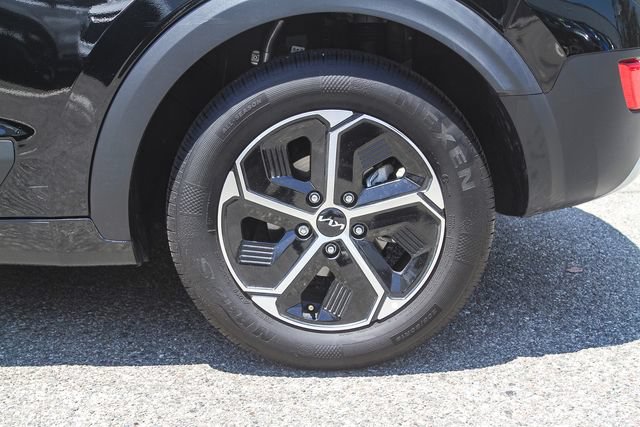 Certified 2023 Kia Niro LX FWD image 12