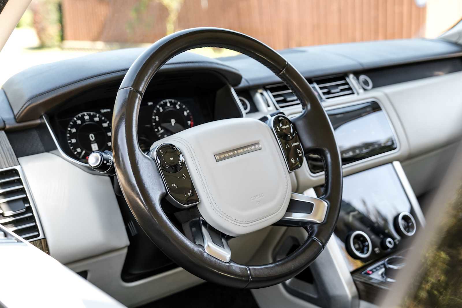 Used 2019 Land Rover Range Rover Long Wheelbase Supercharged image 20