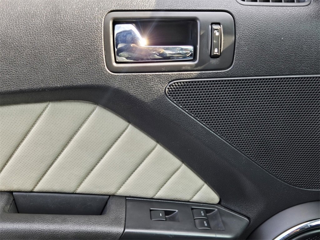Used 2014 Ford Mustang Premium w/ Electronics Package image 27