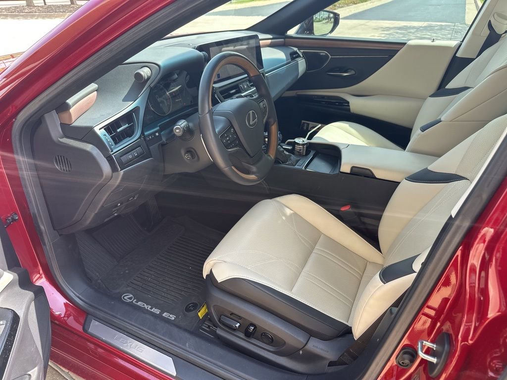 Used 2025 Lexus ES 350 Ultra Luxury w/ Accessory Package (Z2) FWD image 5
