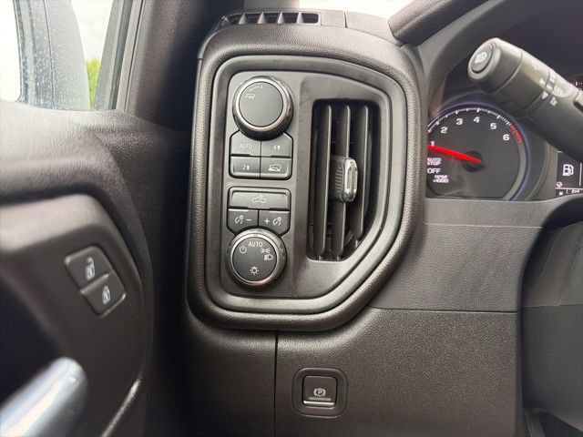 Used 2023 Chevrolet Silverado 1500 Custom AWD/4WD image 43