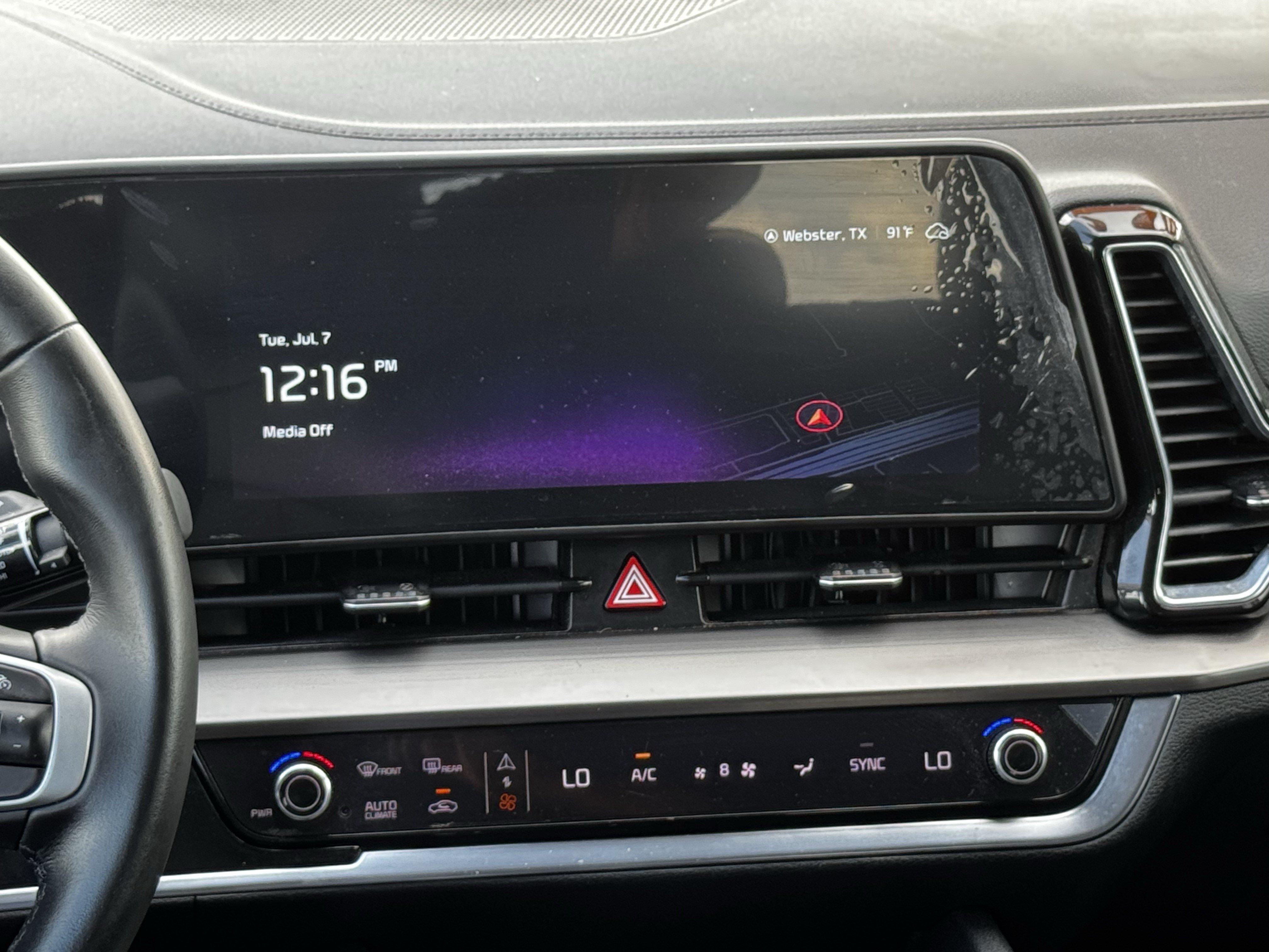 Used 2025 Kia Sportage EX FWD image 16