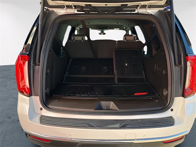 Used 2021 GMC Yukon SLT w/ SLT Luxury Package image 8