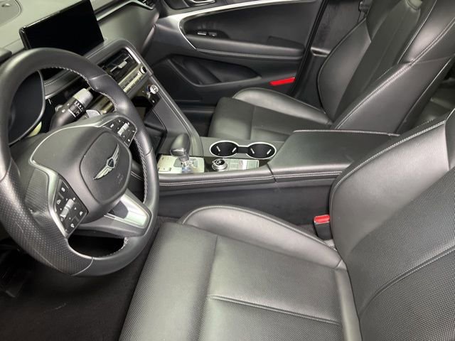 Used 2025 Genesis G70 2.5T image 21