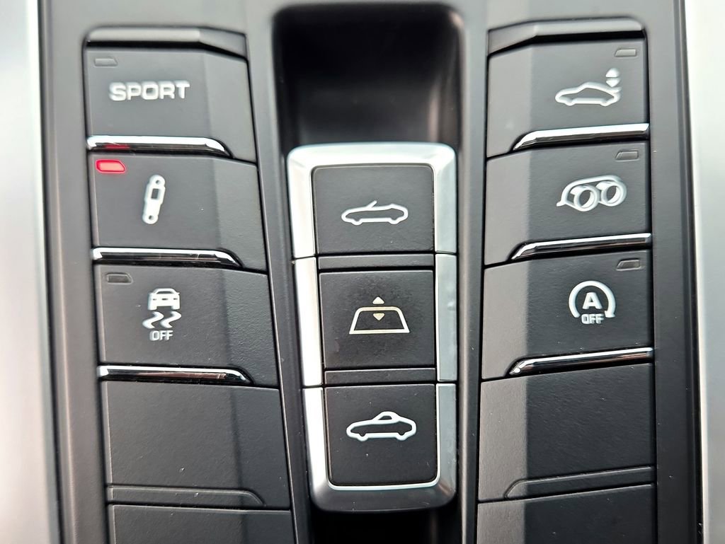 Certified 2017 Porsche 911 Carrera S image 15