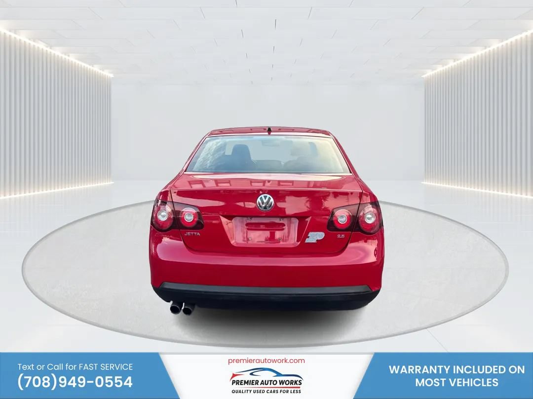 Used 2010 Volkswagen Jetta Limited Edition FWD image 5