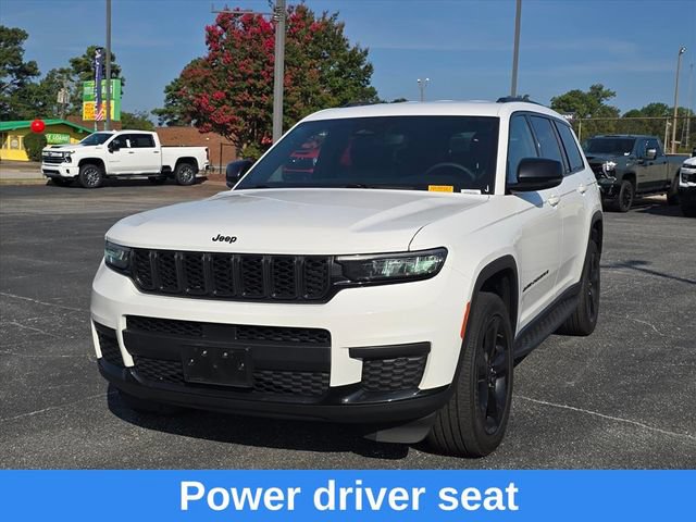 Used 2023 Jeep Grand Cherokee L Laredo AWD/4WD image 11