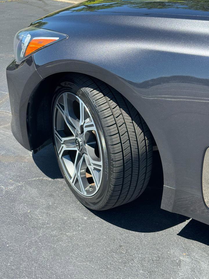 Used 2020 Kia Stinger GT-Line w/ Sun & Sound Package RWD image 2